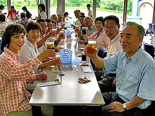 じゃあ~~乾杯!