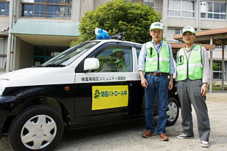 楠葉南小区の青色防犯パトロール