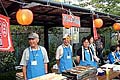 「悠々の苑」夏の夕べは花火で打ち上げ