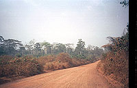 田舎の地道