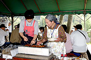 「焼き鳥」料理中!