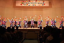 山吹流銭太鼓の演奏