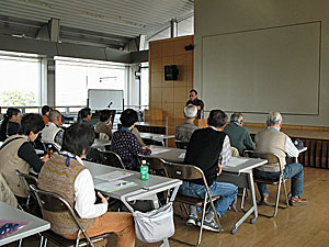 「外出介助とは」 の講義の長尾 祥司氏