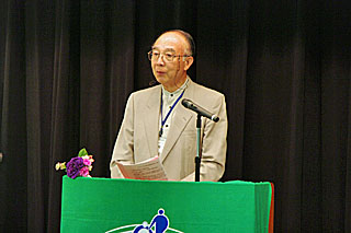 2007年度活動報告の平山副代表(事務局長)