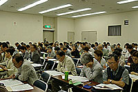 定時総会に出席の皆さん