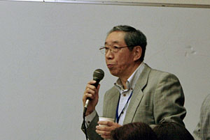 第3部懇親会で乾杯の音頭の三津新代表