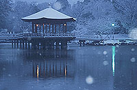 雪の浮見堂