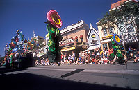 ディズニーランド、パレード