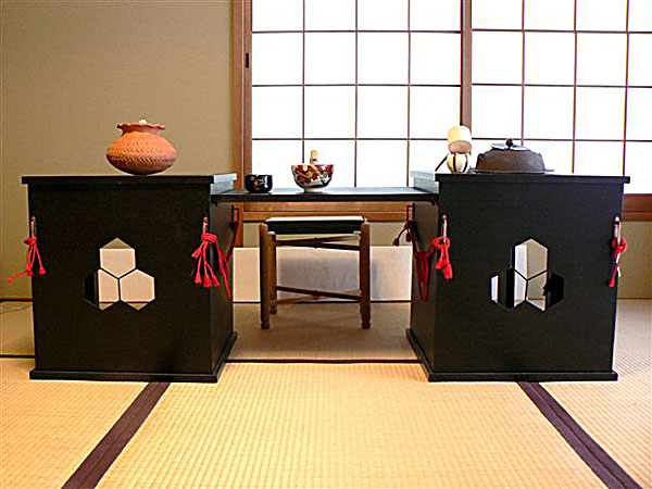 䉀I