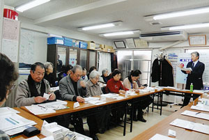 銀行の佐野さんから「遺産と相続」の講義を受ける